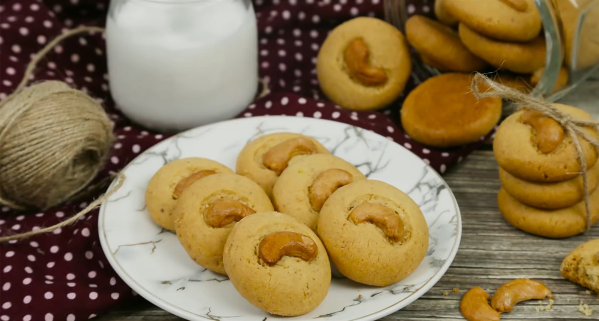 Cách làm bánh quy hạt điều thơm ngon giòn rụm - Hạt Điều Bình Phước