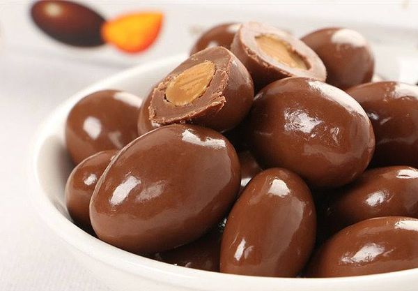 Chocolate Meiji Almond nhân Hạnh nhân 88gr | Can.D Confectionery