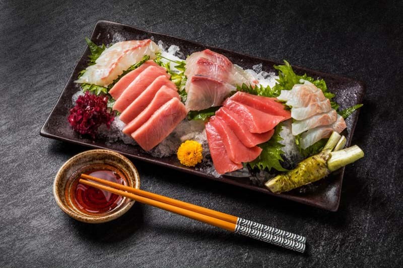 Sashimi là gì? Cách ăn sashimi Nhật Bản, phân biệt sushi và sashimi