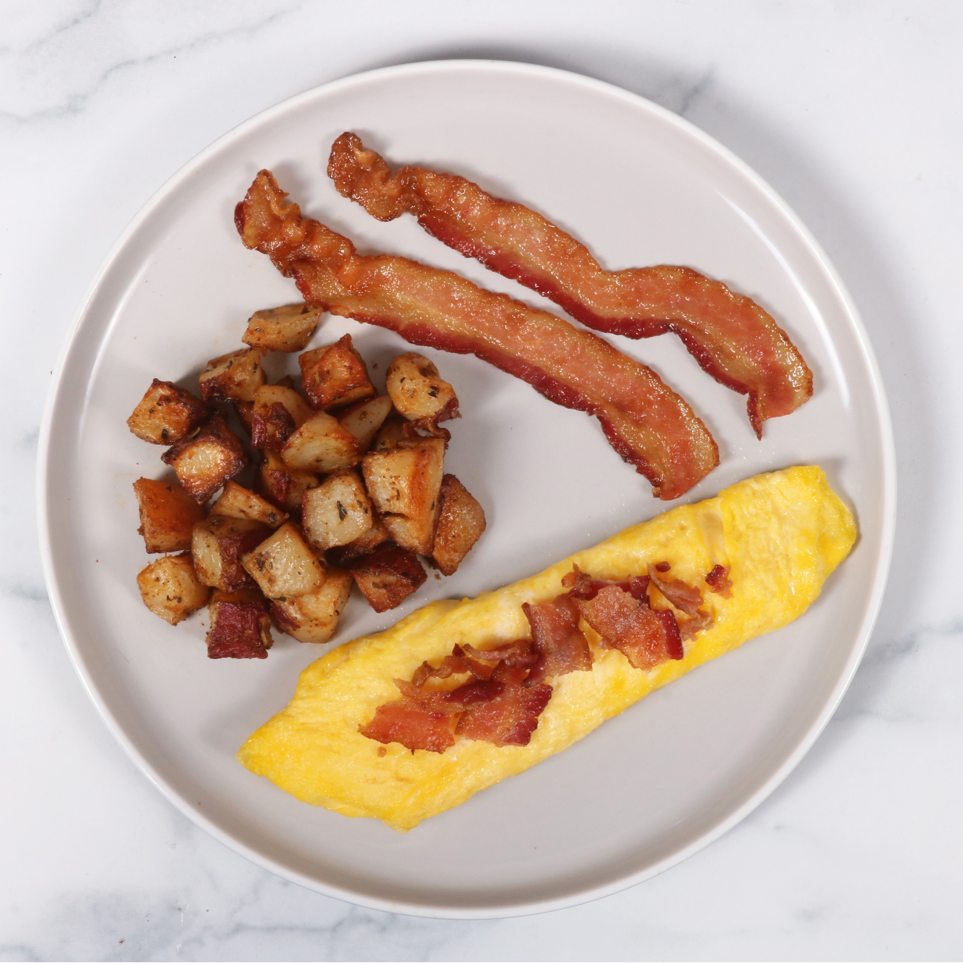 Top Chef Meals: Bacon Omelet with Bacon and Roasted Potatoes