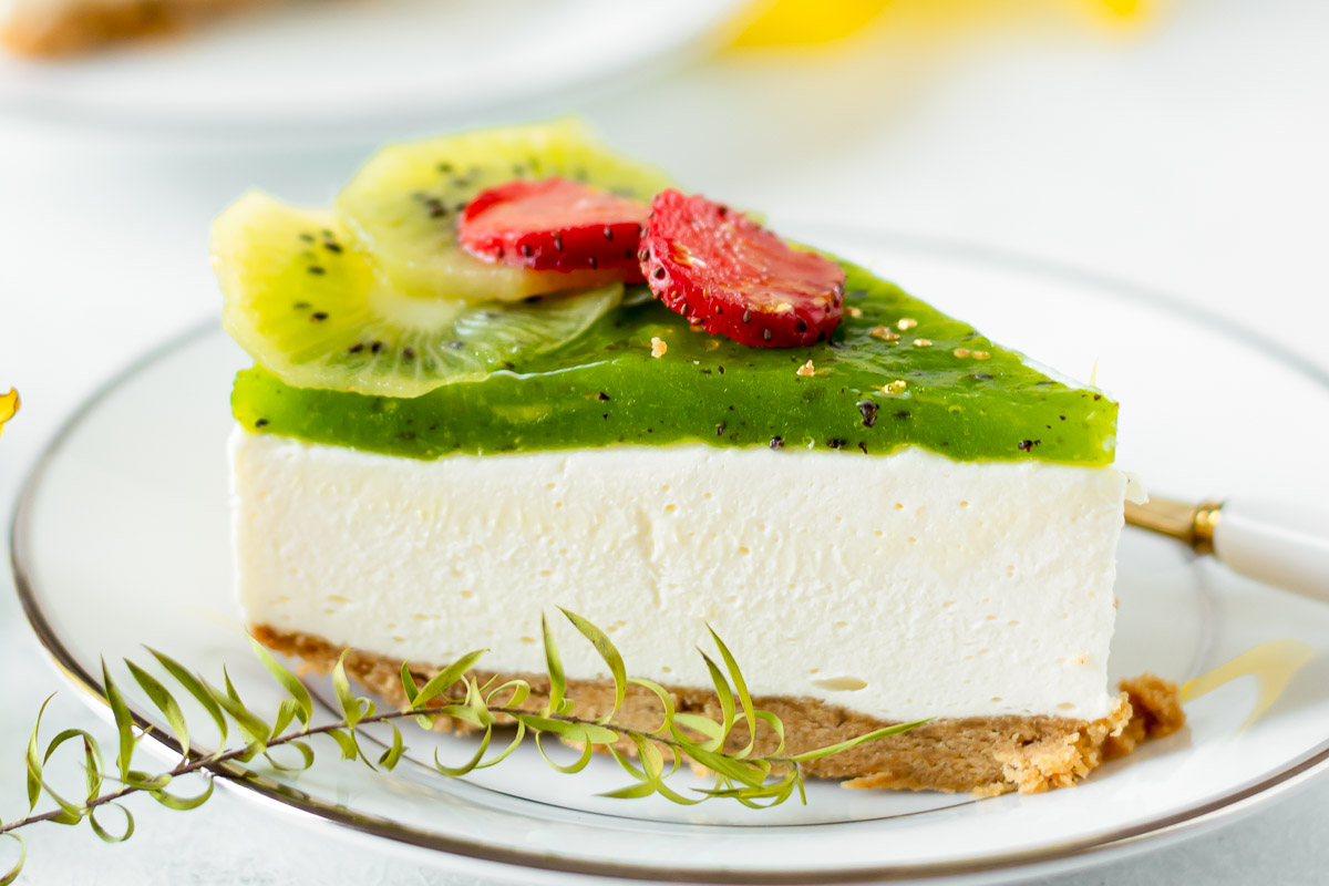 Easy Kiwi Cheesecake | Babaganosh