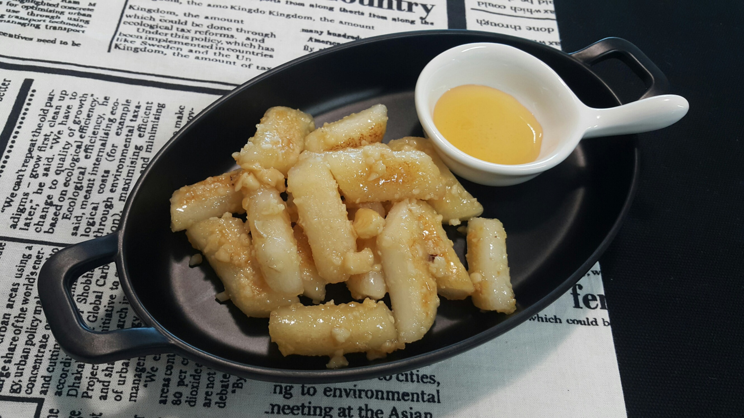 Honey tteokbokki snack