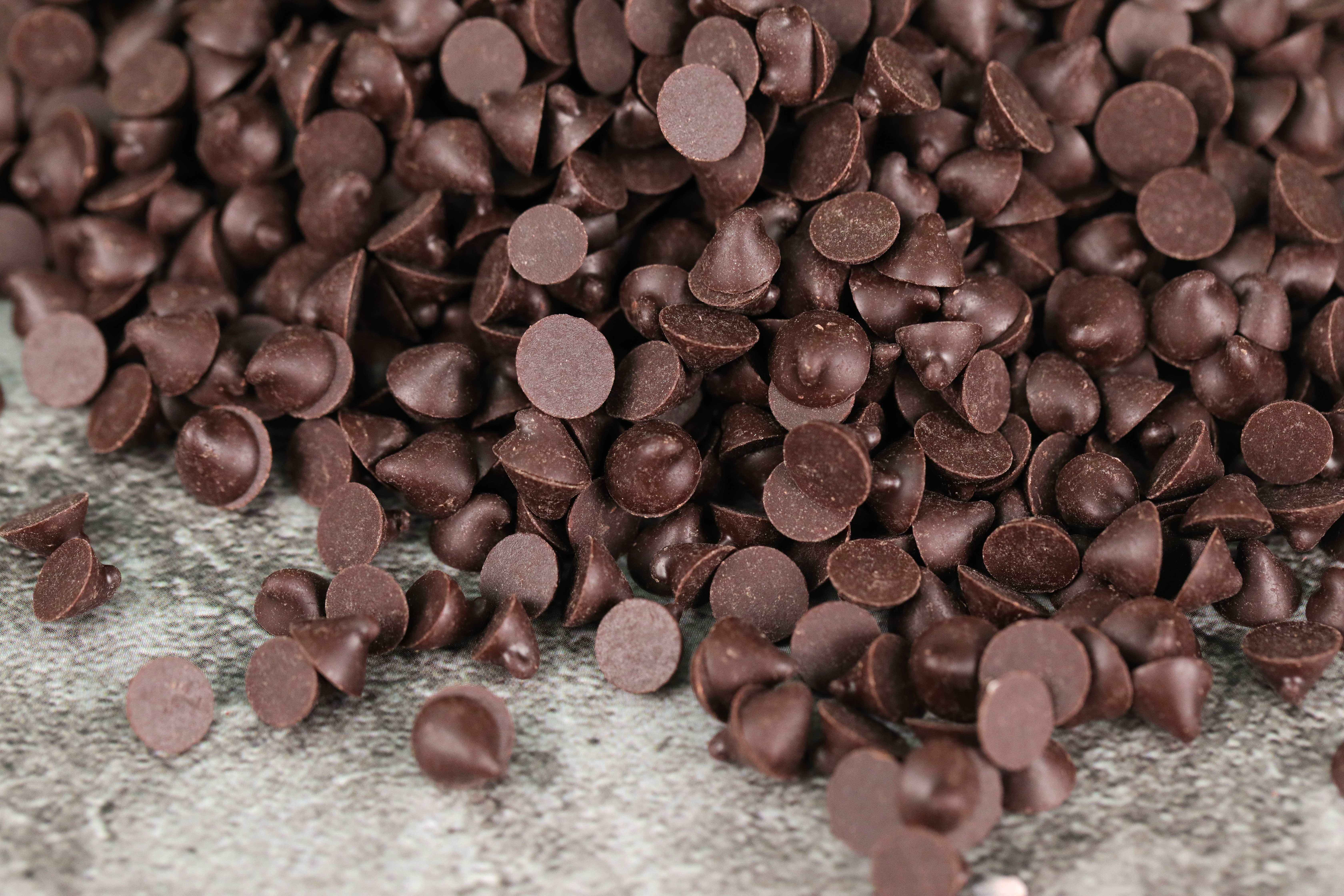 Custom Dark Compound Chocolate Chips Cocoa OEM Bakery Candy Food Factory Wholesale Good Price| Alibaba.com