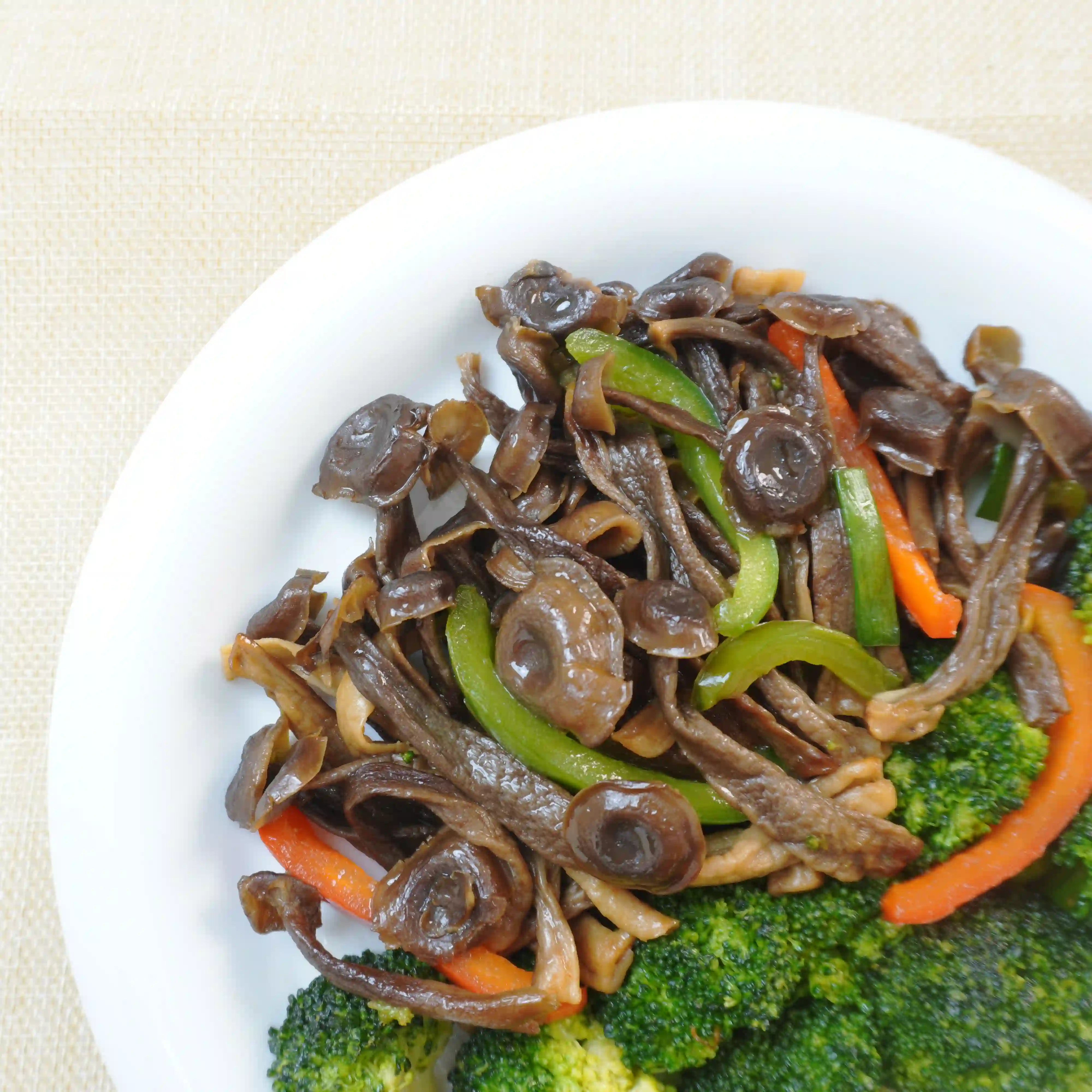 Nấm Lộc Nhung - Nguồn dinh dưỡng quý cho sức khỏe vàng