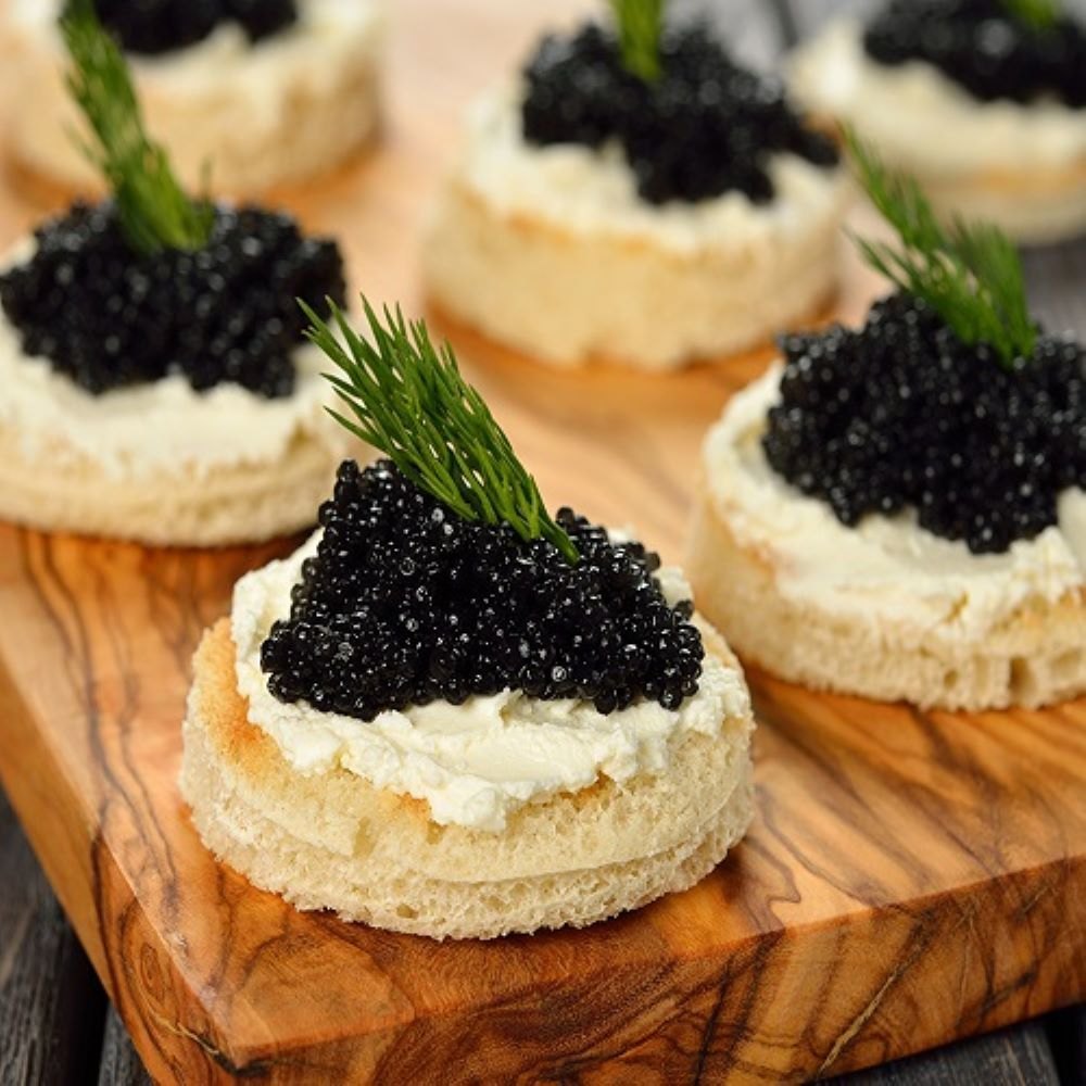 Black Flying Tobiko Fish Roe Egg, 1kg, Packaging Type: Box at ₹ 2600/pack  in New Delhi