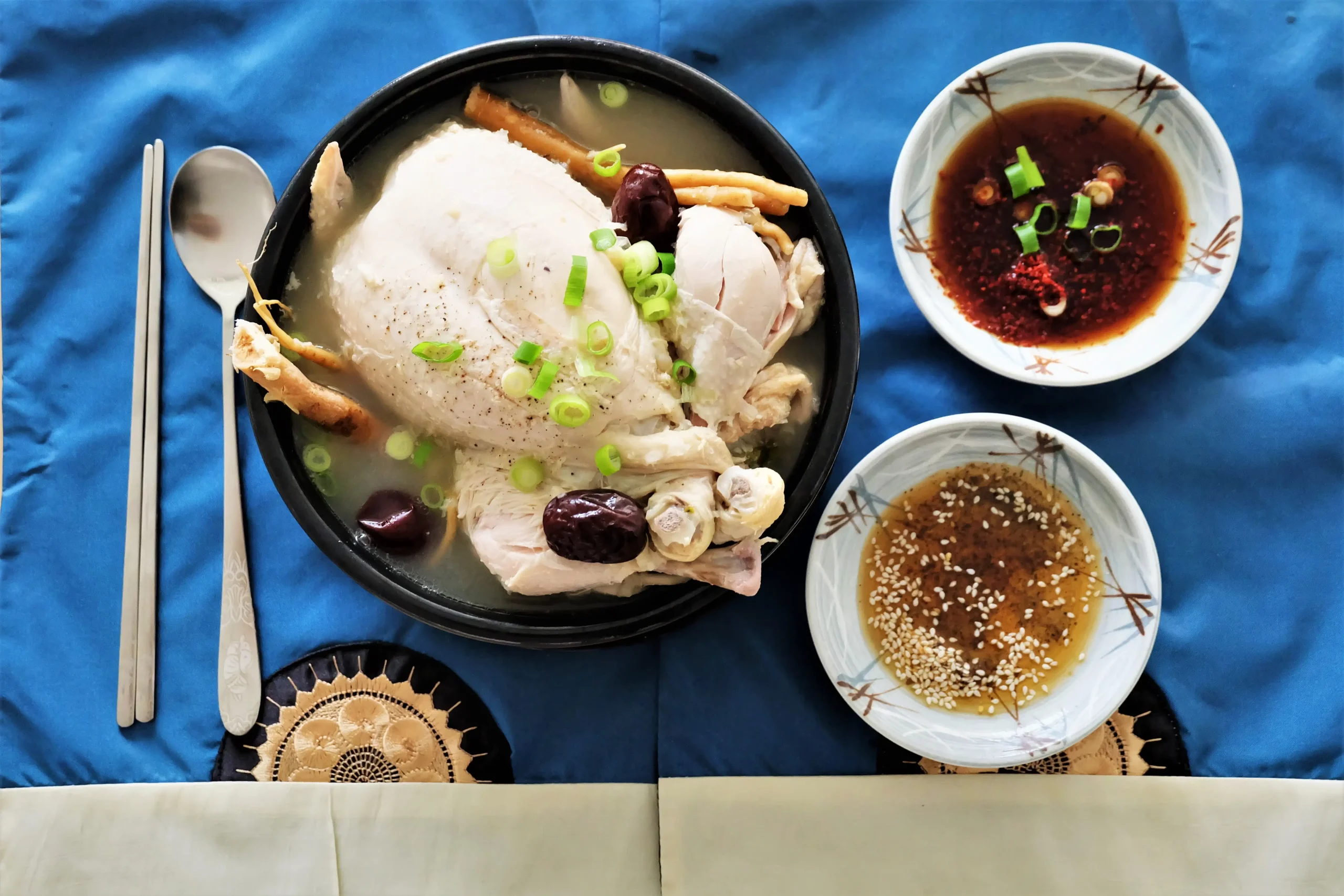 Gia Vị Thảo Mộc Hầm Gà Sâm Hàn Quốc Truyền Thống 100g – Korean Traditional Samgyetang Herbal Pack 100g